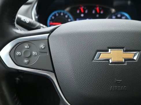 Used 2022 Chevrolet Traverse LT AWD/4WD image 25