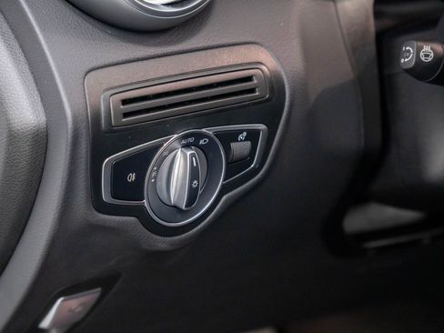 Used 2023 Mercedes-Benz GLC 300 4MATIC Coupe image 20