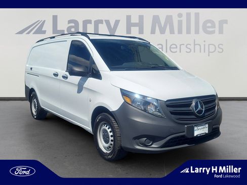 Used 2023 Mercedes-Benz Metris image 7