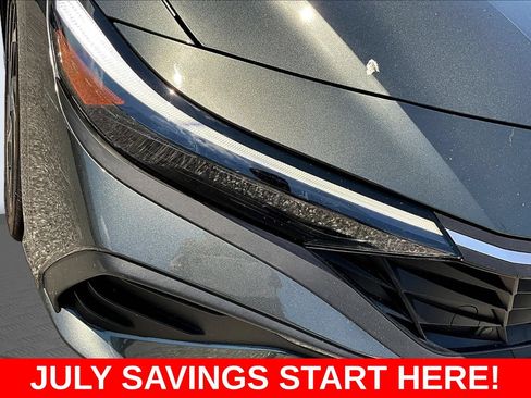 Used 2025 Hyundai Elantra Sport FWD image 37