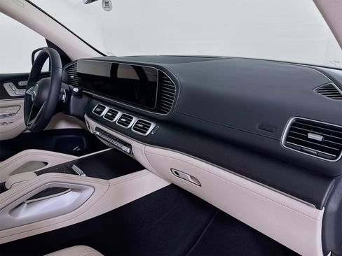 New 2026 Mercedes-Benz GLE 450 4MATIC image 32