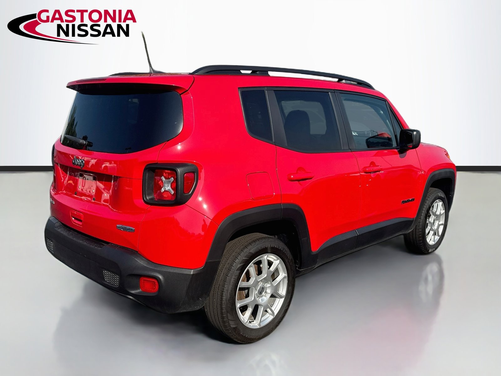 Used 2022 Jeep Renegade Latitude w/ Convenience Group AWD/4WD image 9