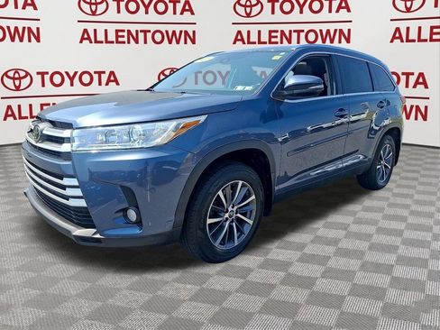 Used 2019 Toyota Highlander XLE w/ Protection Package #3 AWD/4WD image 3