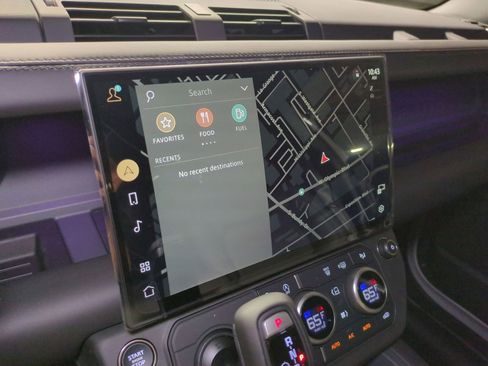 New 2026 Land Rover Defender 110 X-Dynamic SE image 20