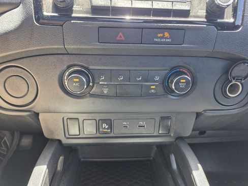 Used 2023 Nissan Frontier S w/ Technology Package RWD image 6