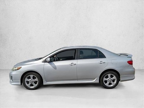 Used 2013 Toyota Corolla S FWD image 2