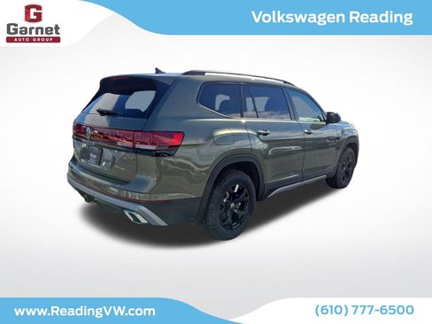 New 2026 Volkswagen Atlas Peak Edition image 5