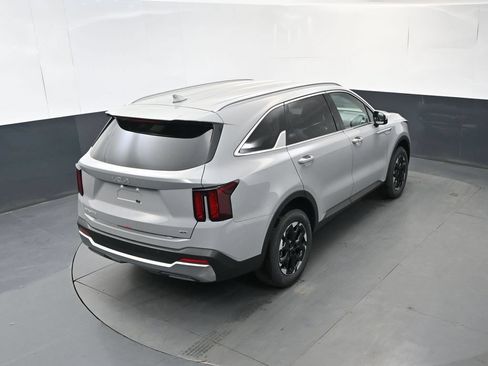 New 2026 Kia Sorento S AWD/4WD image 21