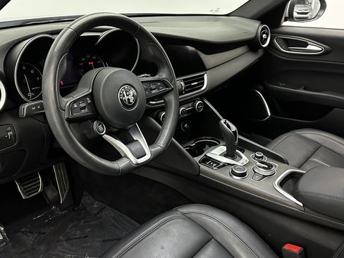 Used 2022 Alfa Romeo Giulia Ti image 12