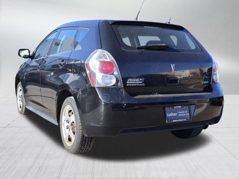Used 2010 Pontiac Vibe w/ Preferred Package image 5