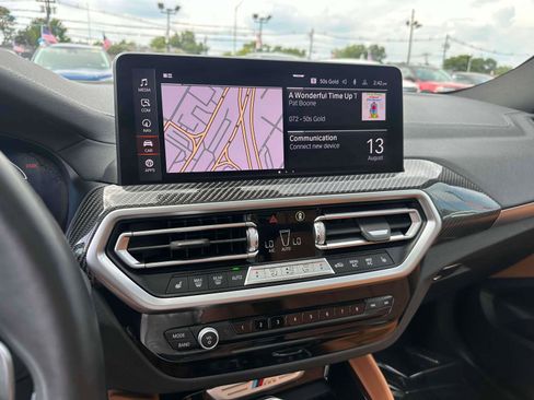 Used 2023 BMW X4 M40i w/ Premium Package image 30