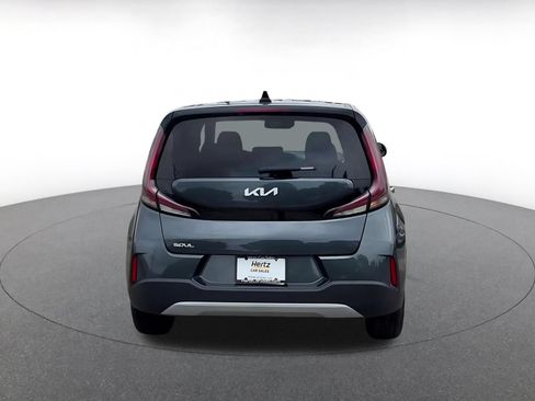 Used 2025 Kia Soul LX w/ LX Technology Package FWD image 10