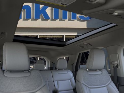 New 2026 Ford Explorer Active AWD/4WD image 45