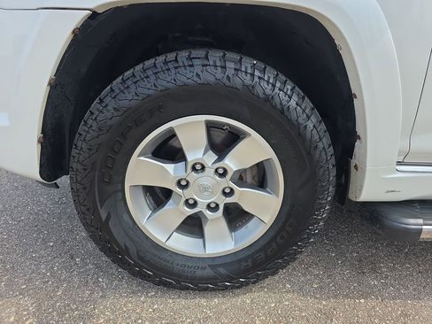 Used 2012 Toyota 4Runner SR5 w/ Convenience Pkg image 35