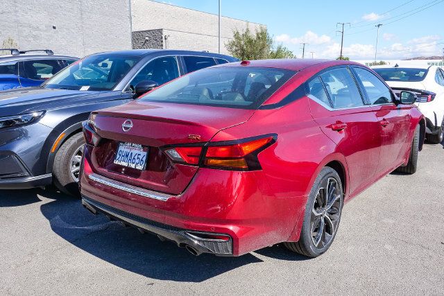 Used 2023 Nissan Altima 2.5 SR FWD image 10