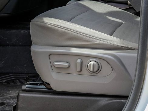 Used 2023 Chevrolet Silverado 2500 LT w/ Convenience Package image 27