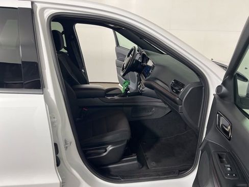 Used 2023 Dodge Durango GT image 29