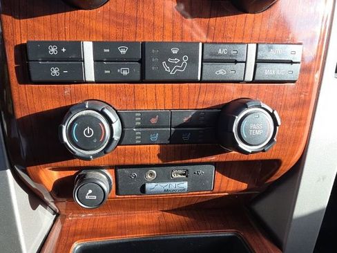 Used 2010 Ford F150 Lariat image 20