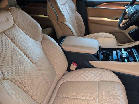 Certified 2023 Jeep Grand Cherokee L Summit AWD/4WD image 23