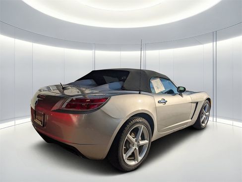 Used 2008 Saturn Sky image 4