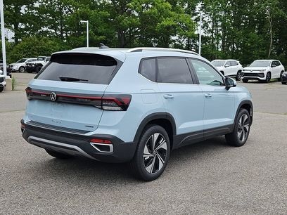 New 2026 Volkswagen Taos SE