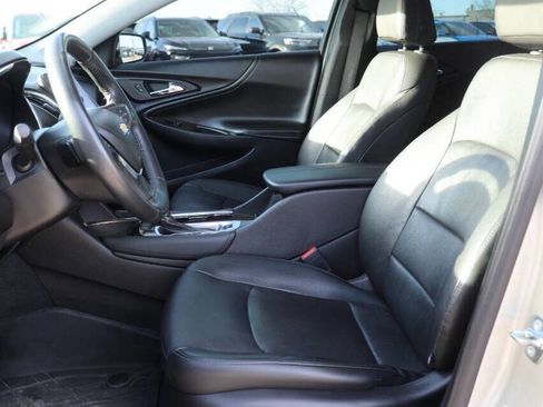 Used 2016 Chevrolet Malibu Premier w/ Driver Confidence Package II image 13