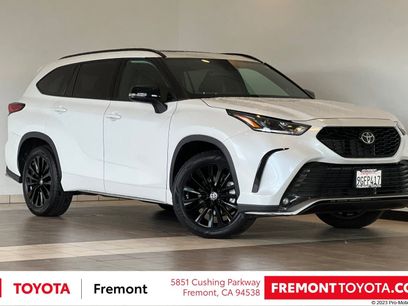 Used 2023 Toyota Highlander XSE