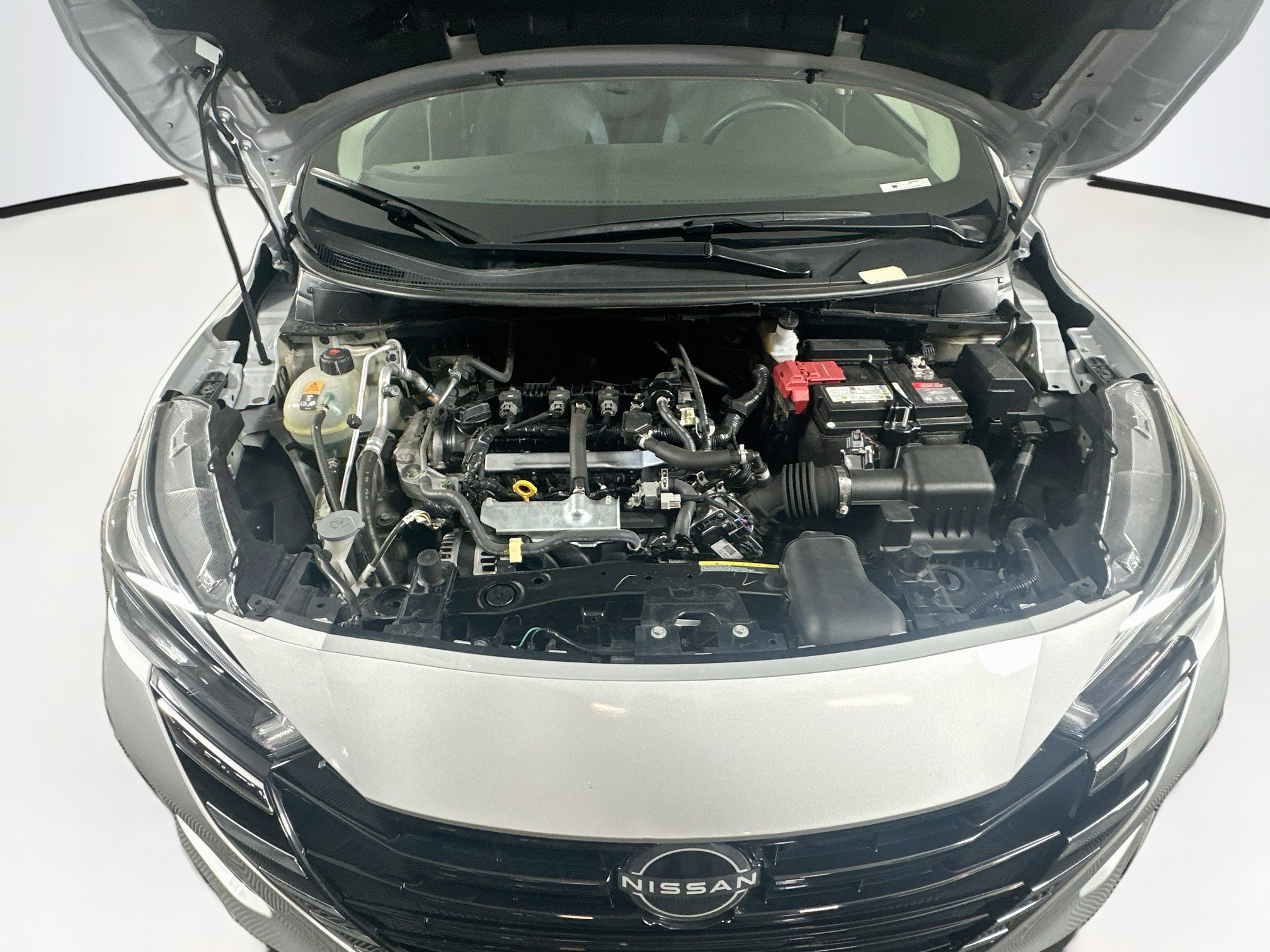 Used 2025 Nissan Versa SV FWD image 31