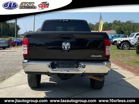 Used 2022 RAM 2500 Tradesman w/ Chrome Appearance Group AWD/4WD image 6