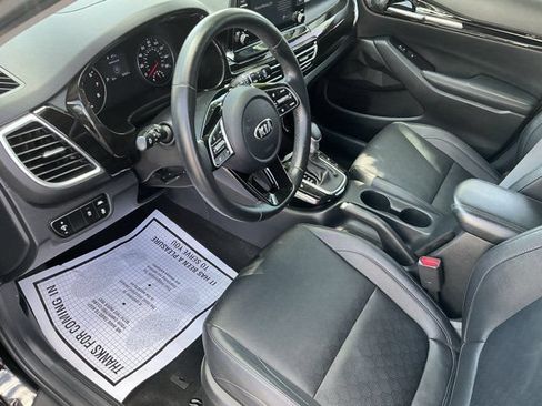 Used 2021 Kia Seltos EX AWD/4WD image 15