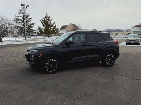 Used 2023 Chevrolet TrailBlazer LT image 28