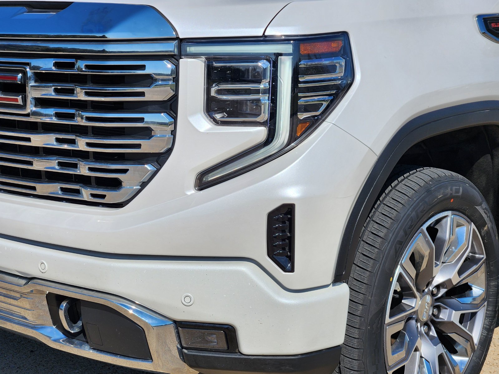 Used 2023 GMC Sierra 1500 Denali w/ Denali Reserve Package AWD/4WD image 10
