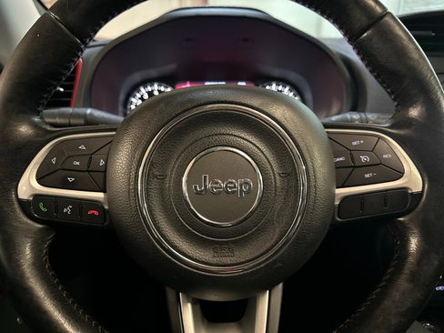 Used 2021 Jeep Renegade Trailhawk w/ Sun & Sound Group image 23