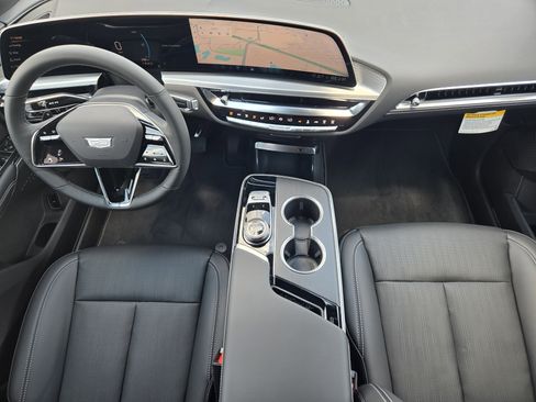 New 2025 Cadillac Lyriq Sport image 19