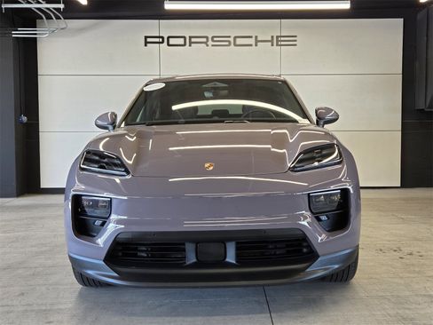 Used 2025 Porsche Macan Electric image 25