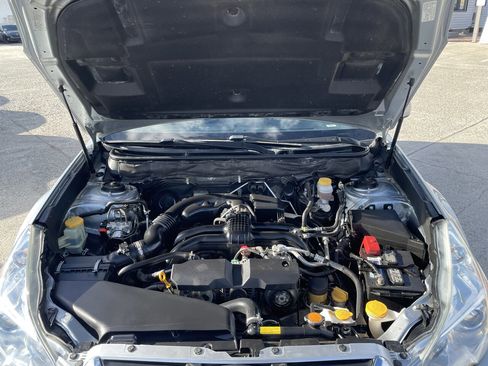 Used 2013 Subaru Outback 2.5i Premium w/ All-Weather Pkg image 26