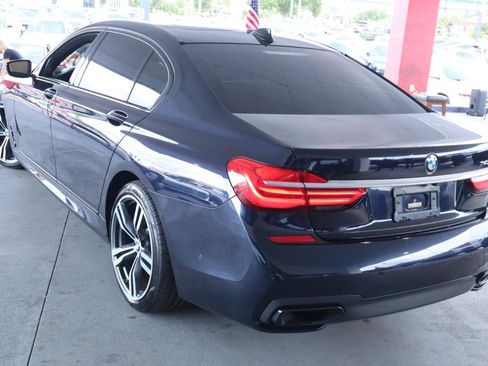 Used 2017 BMW 740i RWD image 6