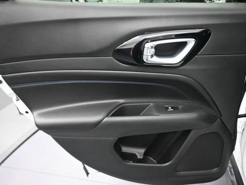 New 2026 Jeep Compass Latitude AWD/4WD image 26