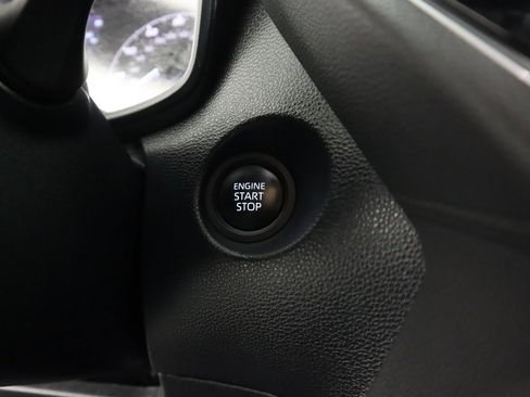 Used 2024 Toyota Corolla Cross LE image 37