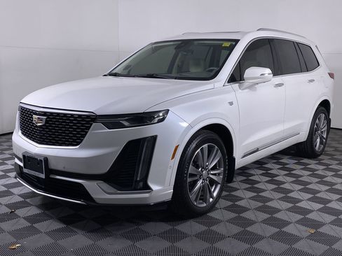 Certified 2020 Cadillac XT6 Premium Luxury image 18