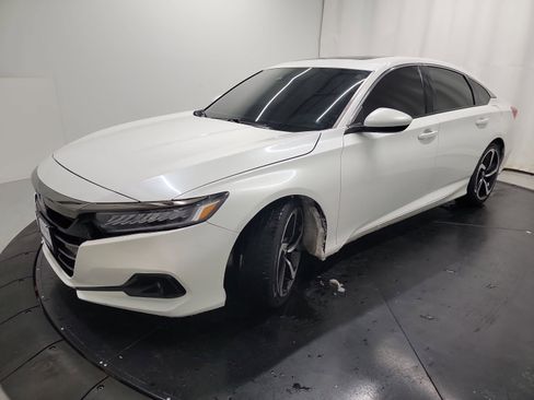 Certified 2021 Honda Accord Sport image 3