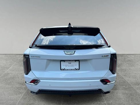 New 2026 Cadillac Optiq V w/ LPO, ONYX Package AWD/4WD image 4