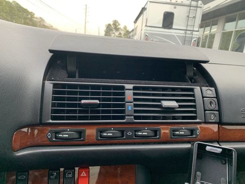 Used 1999 Mercedes-Benz S 320 S 320 LWB 4dr Sedan image 23