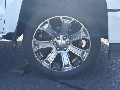 Used 2018 Chevrolet Silverado 1500 LT w/ All Star Edition AWD/4WD image 33