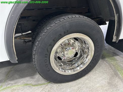 Used 2016 Ford E-350 and Econoline 350 Super Duty w/ A/C Prep Package image 13