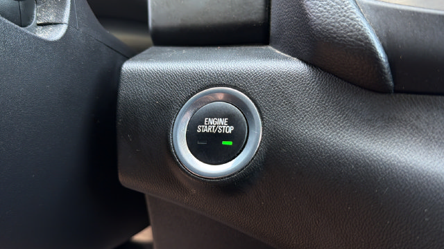 Used 2024 GMC Terrain SLT AWD/4WD image 28