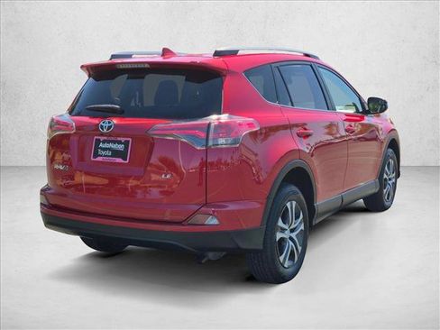 Used 2017 Toyota RAV4 LE w/ Carpet Mat Package FWD image 5