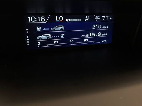 Used 2020 Subaru Forester Premium AWD/4WD image 13
