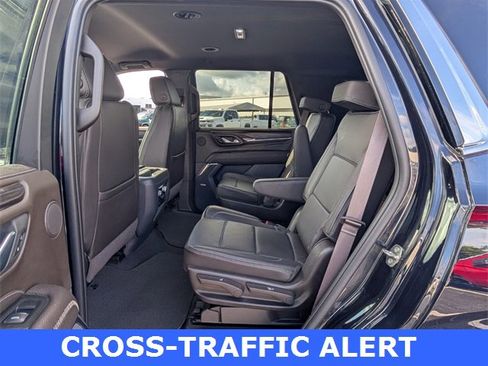 Certified 2023 GMC Yukon Denali image 7