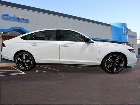 New 2026 Honda Accord SE image 7